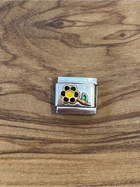 Flower Nomination charm